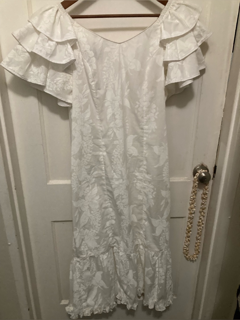 Royal Creations Hawaii large white floral aloha dress beach wedding dress